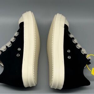 Rick Owen jumbo lace low tops .Like new only worn inside bottom is still clean.